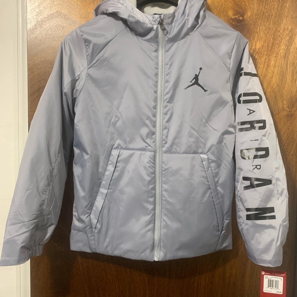 Jordan Jacket LIGHT SMOKE GRAY Size M BOYS